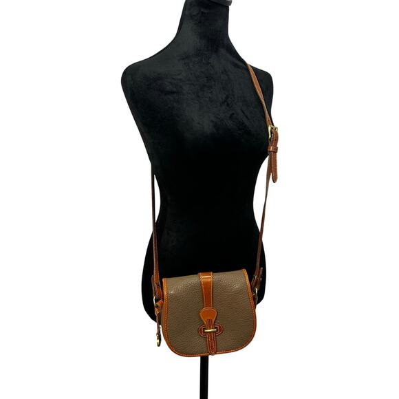RARE 👜 Dooney & Bourke R51 Marble Bag – British Taupe Crossbody Satchel - Picture 3 of 15
